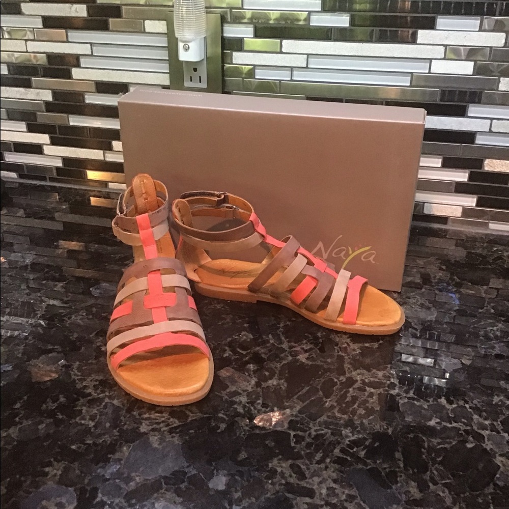 Flat, gladiator style, multi colored sandal.